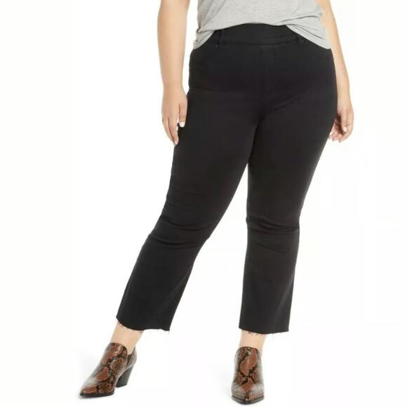 SPANX Slimming Cropped Flare Raw Hem Pull On Jeans Sz 3X {3Y5}
